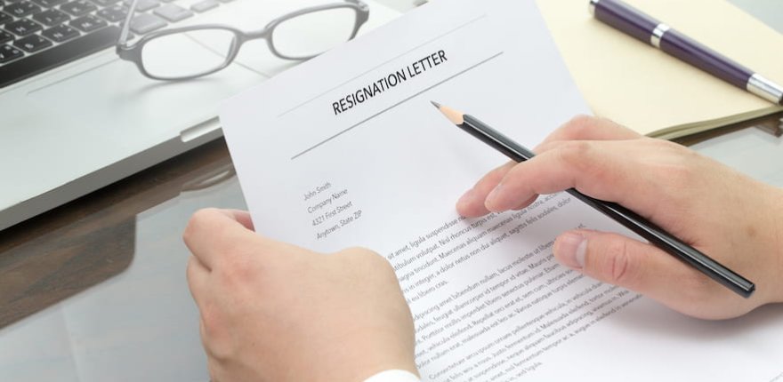 ¿Cómo hacer una carta de renuncia en inglés? Guía y ejemplos prácticos