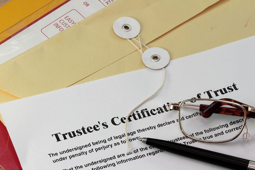 Trustor vs Trustee in Living Trust